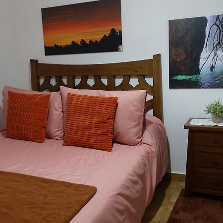 Casa Nieves-El Nido Del Carbo Apartment Villahermosa del Río Exterior foto